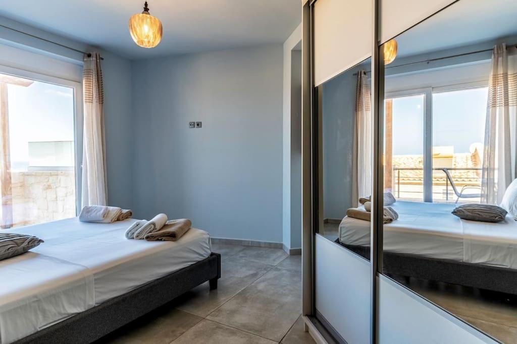 Zefyros Suite , Seafront Retreat ! Πάνορμος Εξωτερικό φωτογραφία
