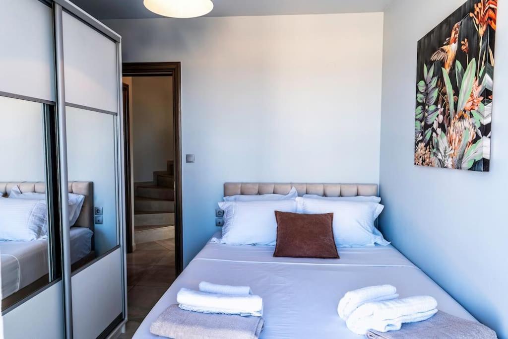 Zefyros Suite , Seafront Retreat ! Πάνορμος Εξωτερικό φωτογραφία