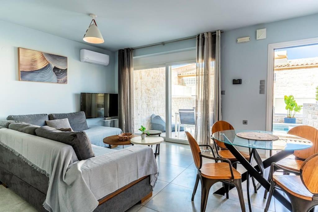 Zefyros Suite , Seafront Retreat ! Πάνορμος Εξωτερικό φωτογραφία